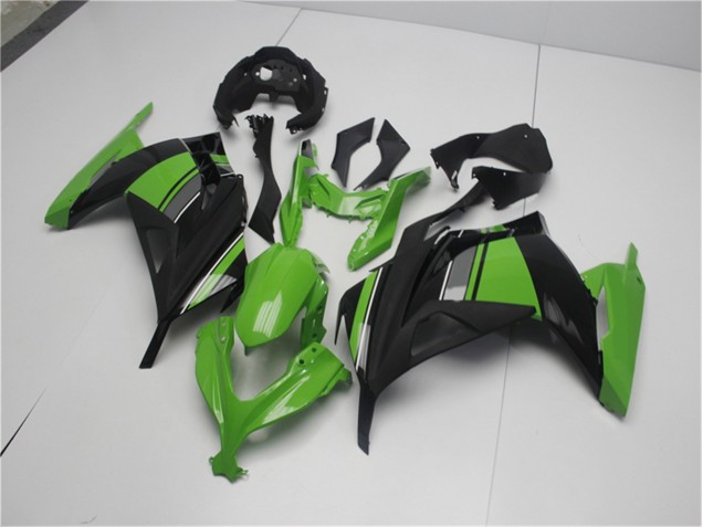Abs Plásticos EX300 13-16 - Verde Preto Abs Plásticos EX300 13-16 - Verde Preto