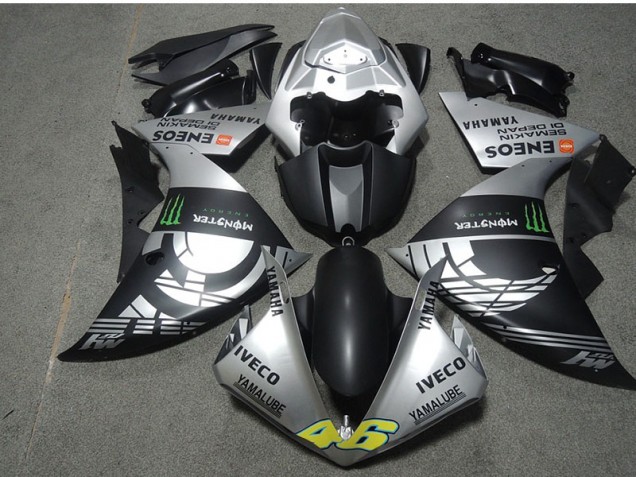 Carenagem CBR 600RR 07-08 - Preto Prata Monster IVECO 46 Carenagem CBR 600RR 07-08 - Preto Prata Monster IVECO 46