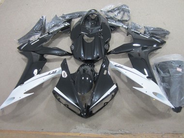Carenagem R1 04-06 - Preto Branco
