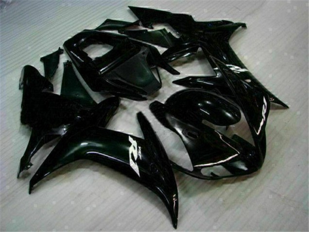 Plástico R1 02-03 - Preto