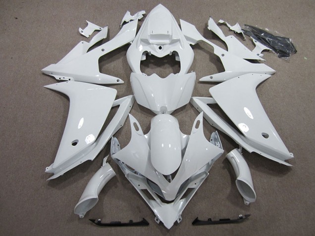 Plástico R1 07-08 - Branco Plástico R1 07-08 - Branco